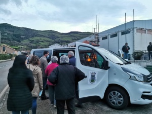 Assinatura de Protocolo para Ced&ecirc;ncia de Carrinha de Apoio Social aos Idosos da Freguesia de Ponta Delgada