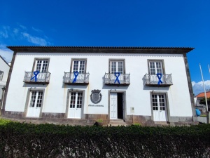 Câmara Municipal de Santa Cruz das Flores associa-se à campanha “Laço Azul”